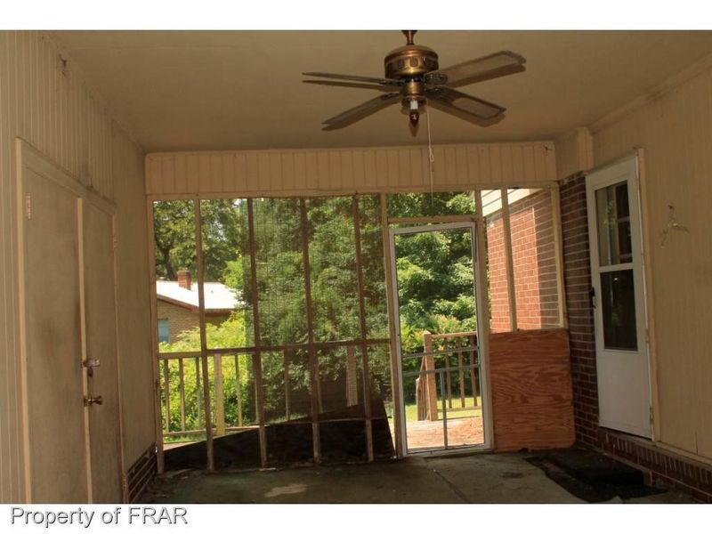 816 W Garden St, Sanford, NC 27330