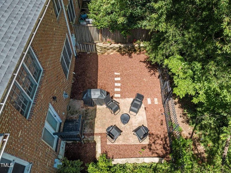 816 Gaston Wood Ct, Raleigh, NC 27605
