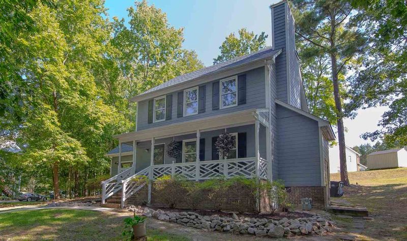 816 Grandview Dr, Durham, NC 27703