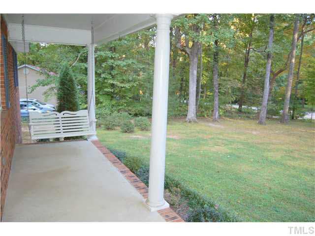 816 Knight Dr, Durham, NC 27712