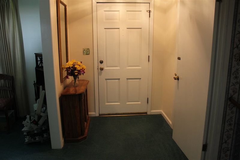 816 Macon Pl, Raleigh, NC 27609
