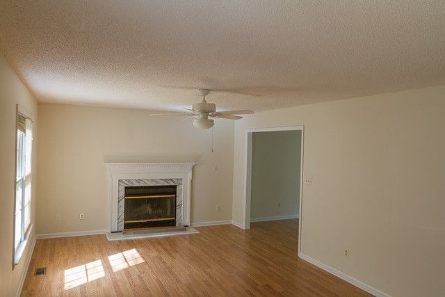 816 Northampton Dr, Cary, NC 27513
