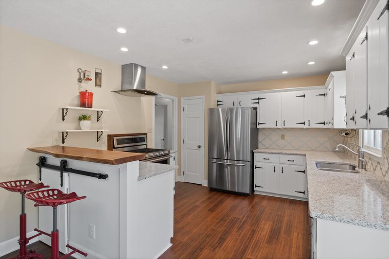 816 Nuttree Pl, Raleigh, NC 27606