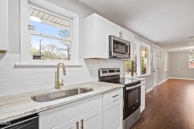 816 Peyton St, Raleigh, NC 27610