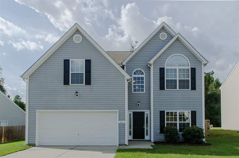 816 Red Oak Tree Dr, Fuquay Varina, NC 27526