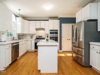 816 Roanoke Dr, Cary, NC 27513