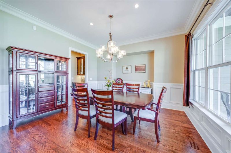 816 Rockhouse Ct, Cary, NC 27519