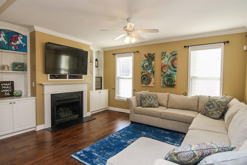816 Sarazen Dr, Clayton, NC 27527