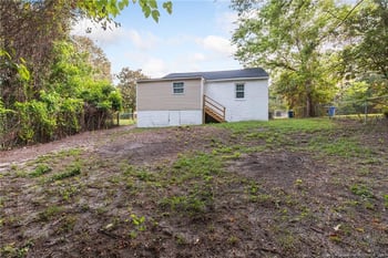 816 Silk Ln, Fayetteville, NC 28301