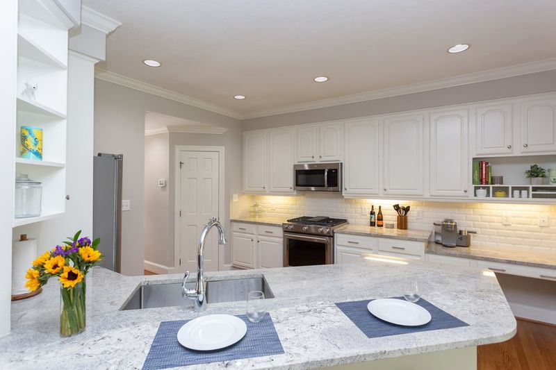 81615 Alexander, Chapel Hill, NC 27517