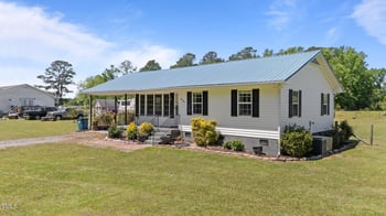 8163 Julian Rd, Dunn, NC 28334