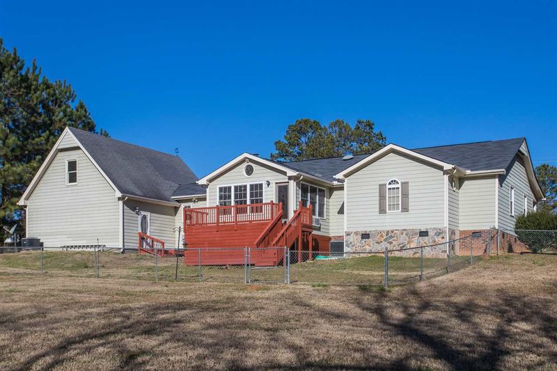 8166 Covered Bridge Rd, Wendell, NC 27591