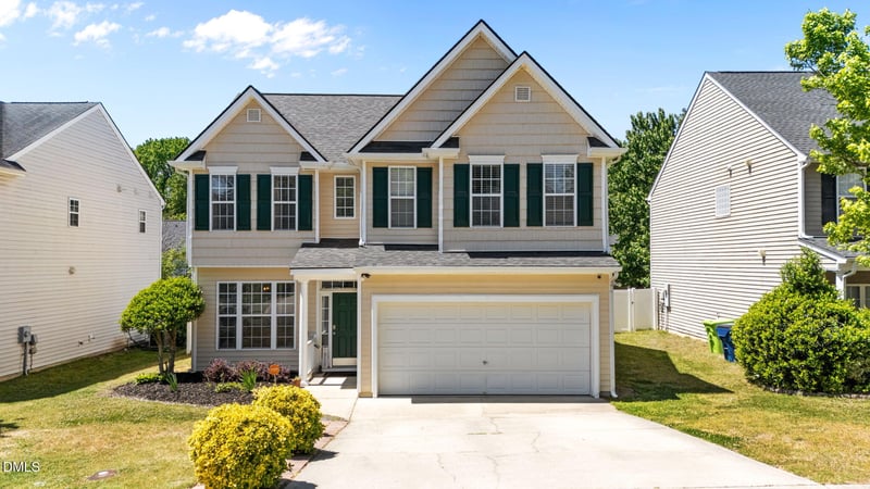 8167 Willowglen Dr, Raleigh, NC 27616