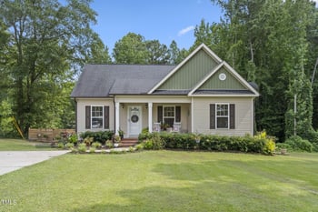 817 Academy St, Fuquay Varina, NC 27526