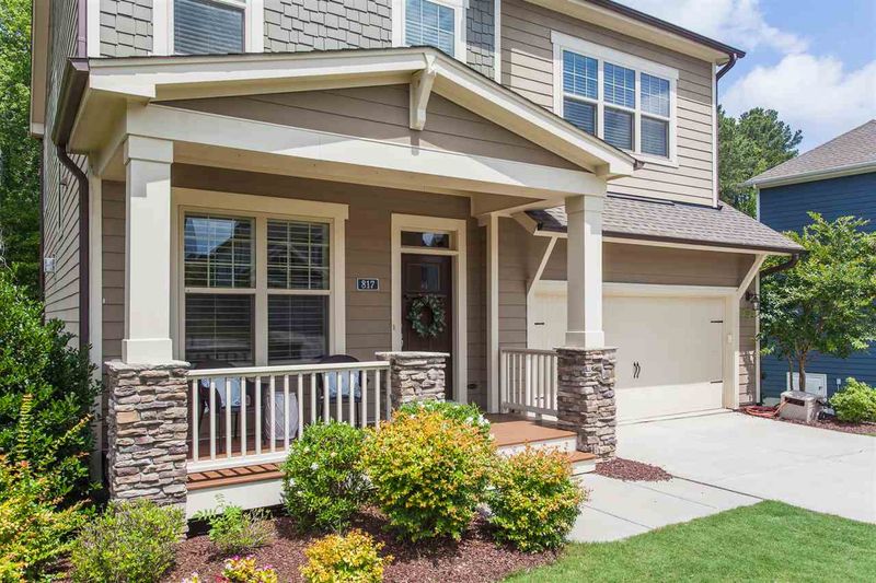 817 Ancient Oaks Dr, Holly Springs, NC 27540