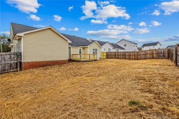 817 Bramblegate Rd, Hope Mills, NC 28348