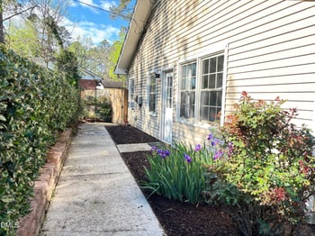 817 Chatham Ln, Raleigh, NC 27610