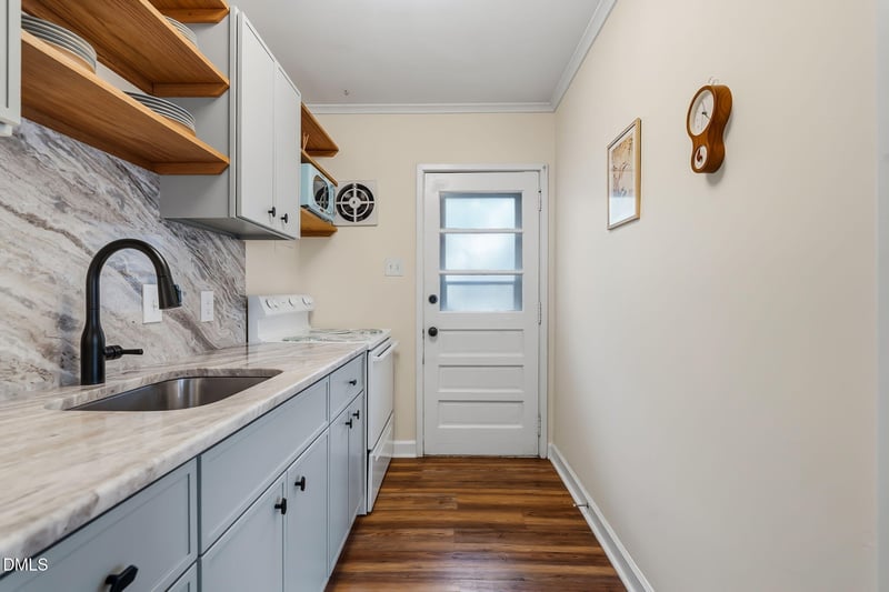 817 Daniels St #B, Raleigh, NC 27605