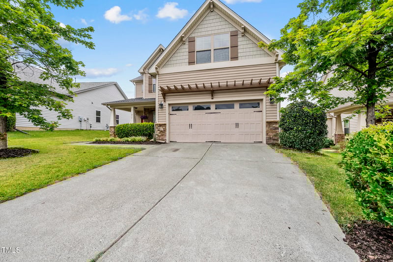 817 Ember Dr, Durham, NC 27703