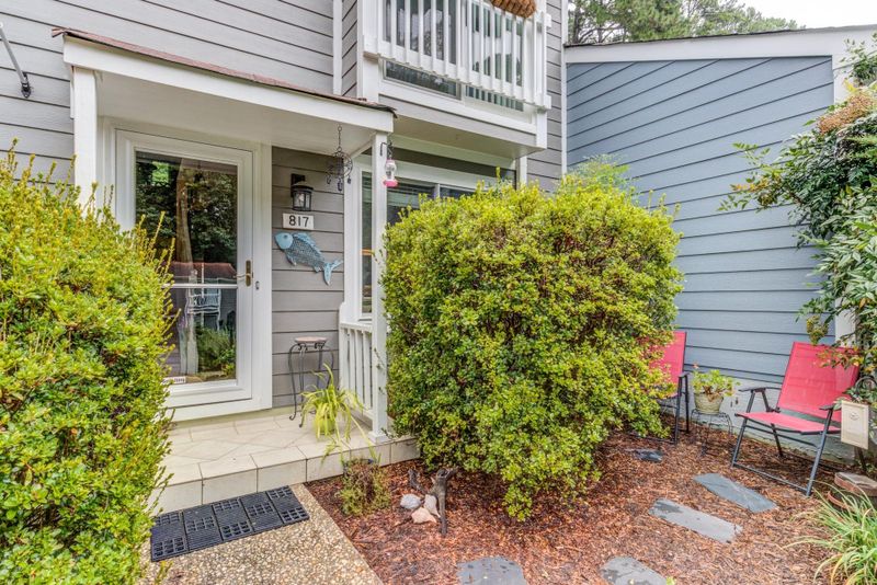 817 Green Ridge Dr, Raleigh, NC 27609