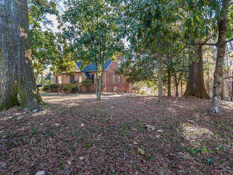 817 N Horner Blvd, Sanford, NC 27330