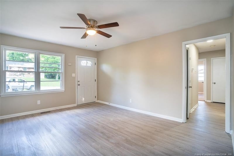 817 Isley St, Fayetteville, NC 28305