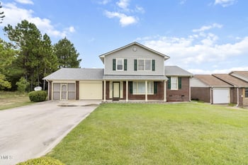 817 Issac Dock Dr, Fayetteville, NC 28314