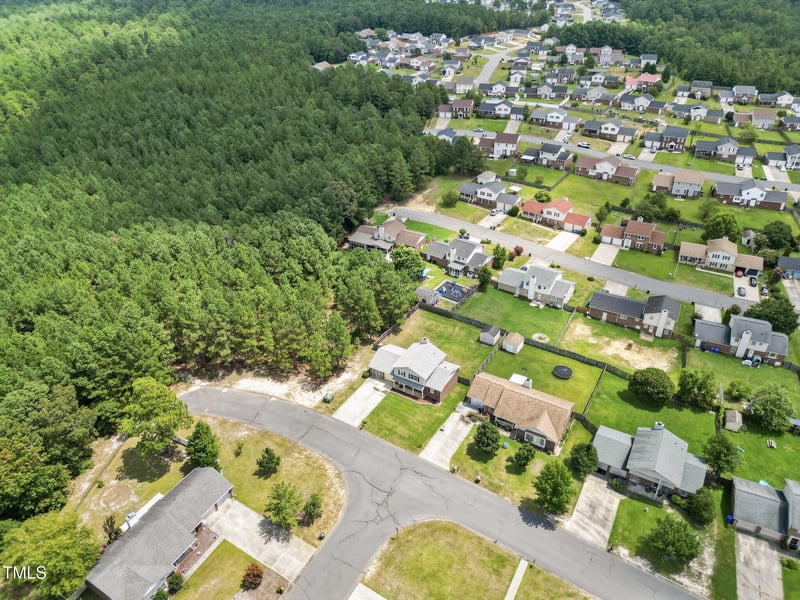 817 Issac Dock Dr, Fayetteville, NC 28314