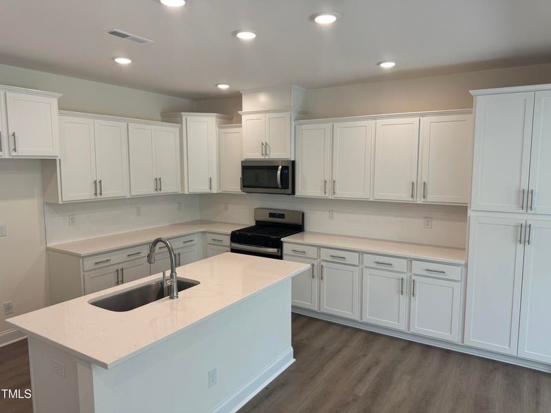 817 Kensley Grv Ln #16, Fuquay Varina, NC 27526