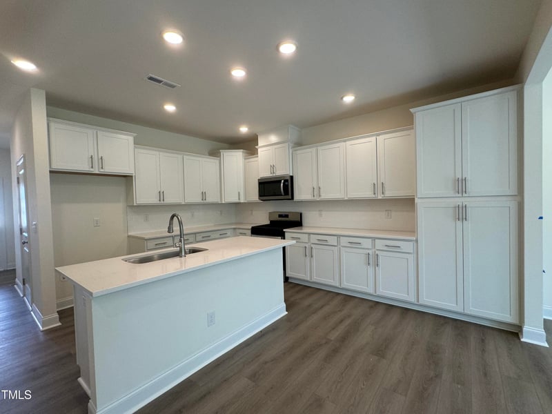 817 Kensley Grv Ln #16, Fuquay Varina, NC 27526