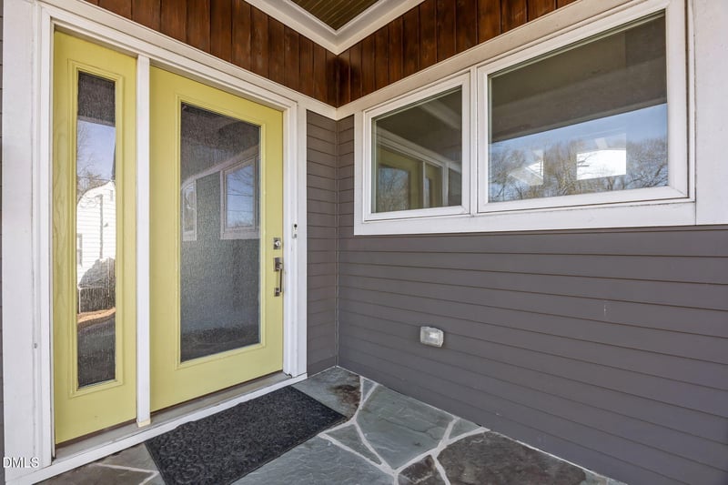 817 King Charles Rd, Raleigh, NC 27610