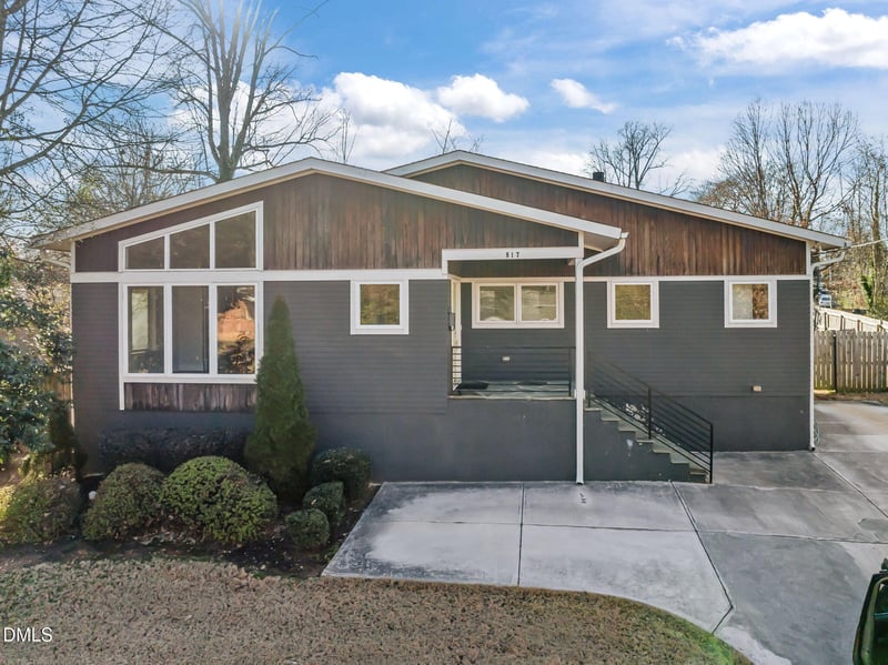 817 King Charles Rd, Raleigh, NC 27610