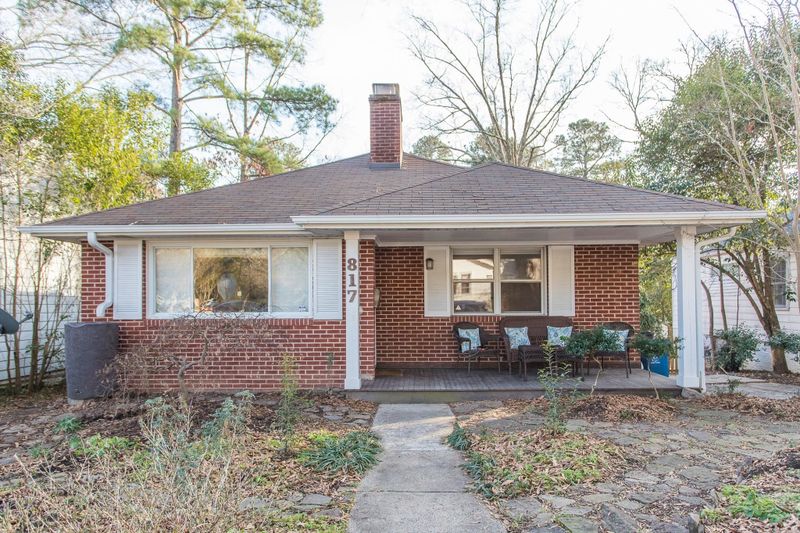 817 W Knox St, Durham, NC 27701