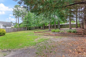 817 Larkspur Dr, Fayetteville, NC 28311