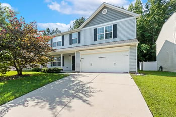 817 Leatherstone Ln, Fuquay Varina, NC 27526