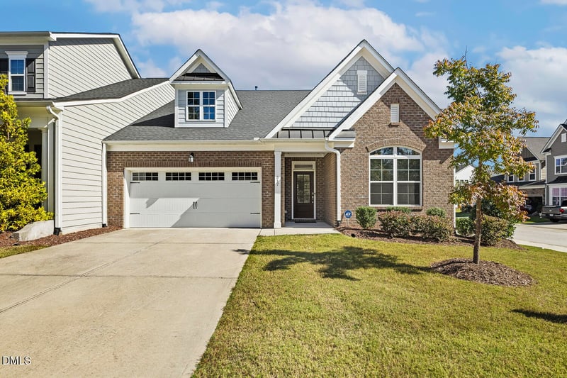 817 Mcginn Ln, Cary, NC 27519