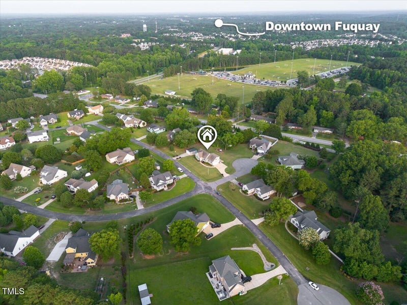 817 Mossy Oak Dr, Fuquay Varina, NC 27526