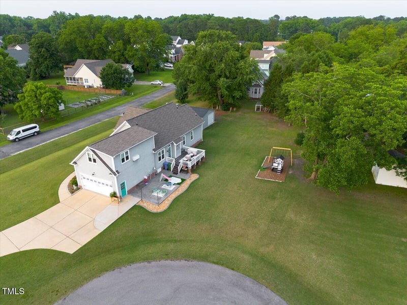 817 Mossy Oak Dr, Fuquay Varina, NC 27526