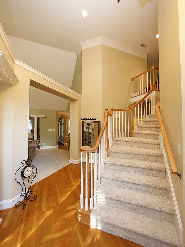 817 Nolstead Ct, Raleigh, NC 27614