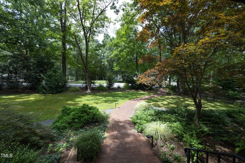 817 Old Mill Rd, Chapel Hill, NC 27514