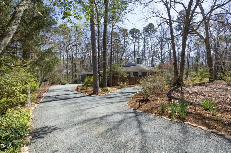 817 Old Mill Rd, Chapel Hill, NC 27514
