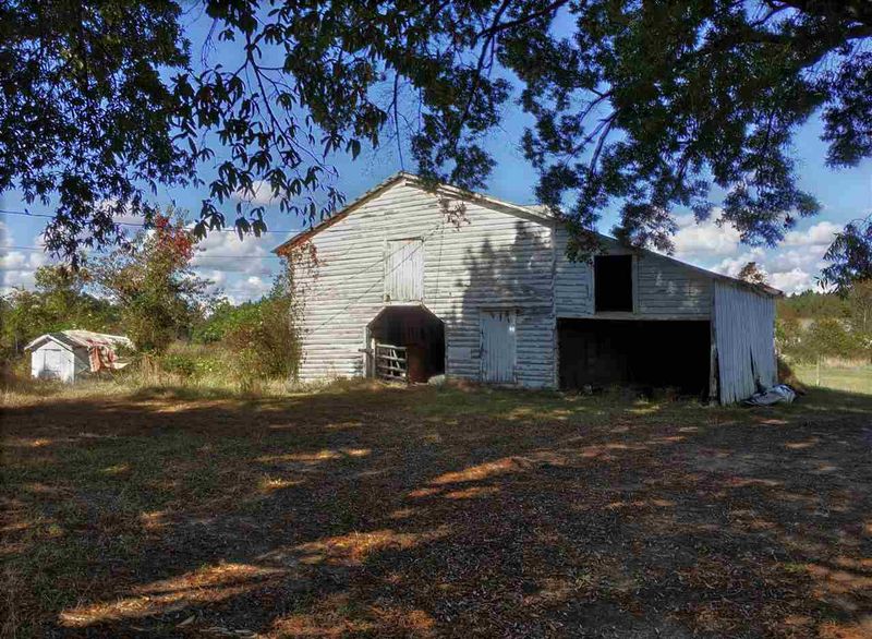 817 Perry Curtis Rd, Zebulon, NC 27597