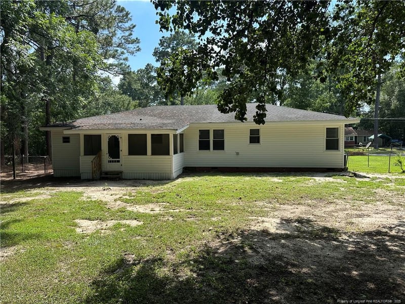817 Poplar Dr, Fayetteville, NC 28304