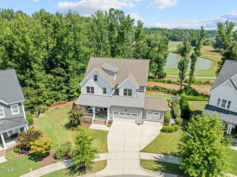 817 Rambling Oaks Ln, Holly Springs, NC 27540