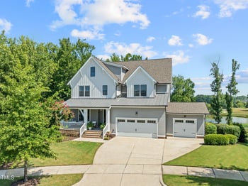 817 Rambling Oaks Ln, Holly Springs, NC 27540