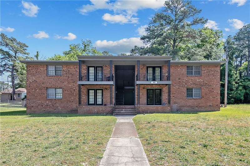 817 Ridge Rd, Fayetteville, NC 28311