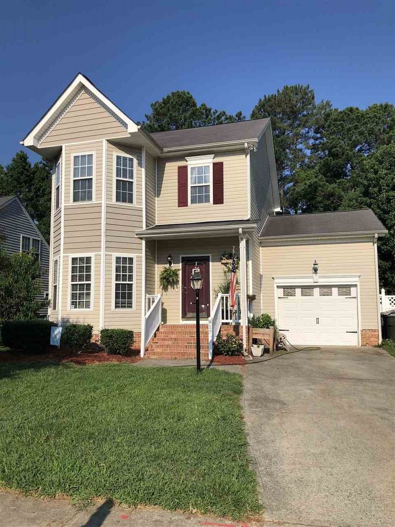 817 Southgate Dr, Raleigh, NC 27610