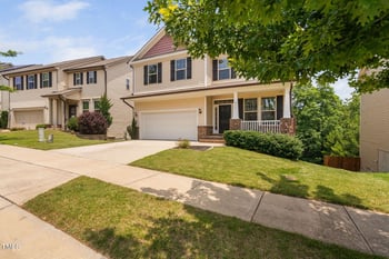 817 Stable Fern Dr, Fuquay Varina, NC 27526