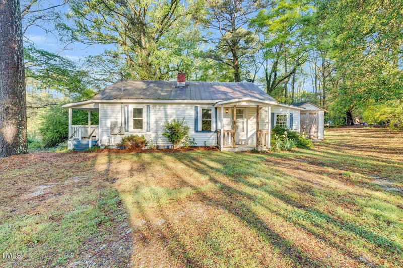 8175 Nc 27 , Coats, NC 27521
