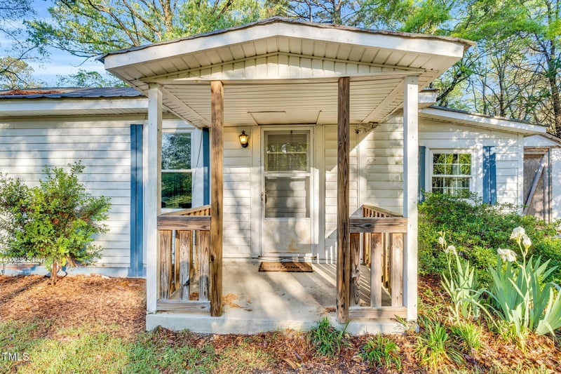 8175 Nc 27 , Coats, NC 27521